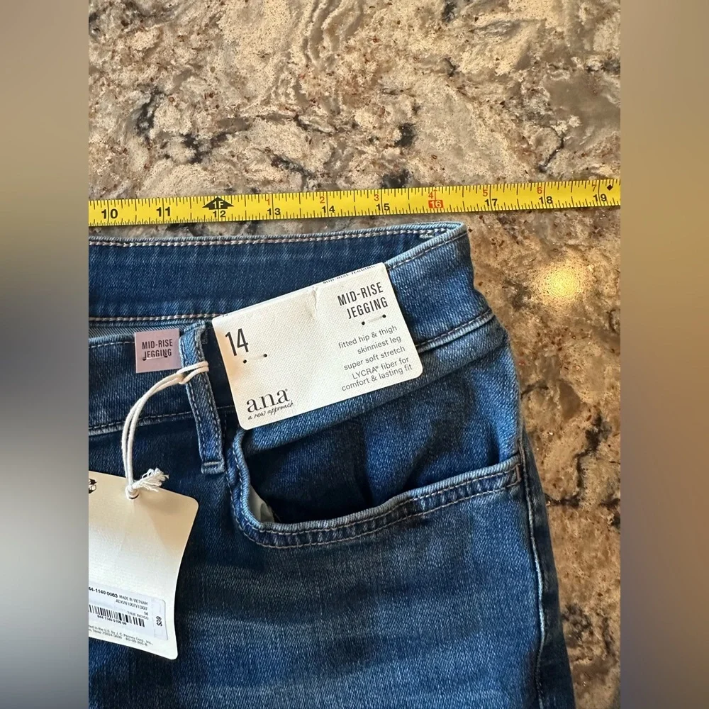 A.N.A. Mid-Rise Jeggings Size 14 New Indigo Blue Jeans - Picture 6 of 10